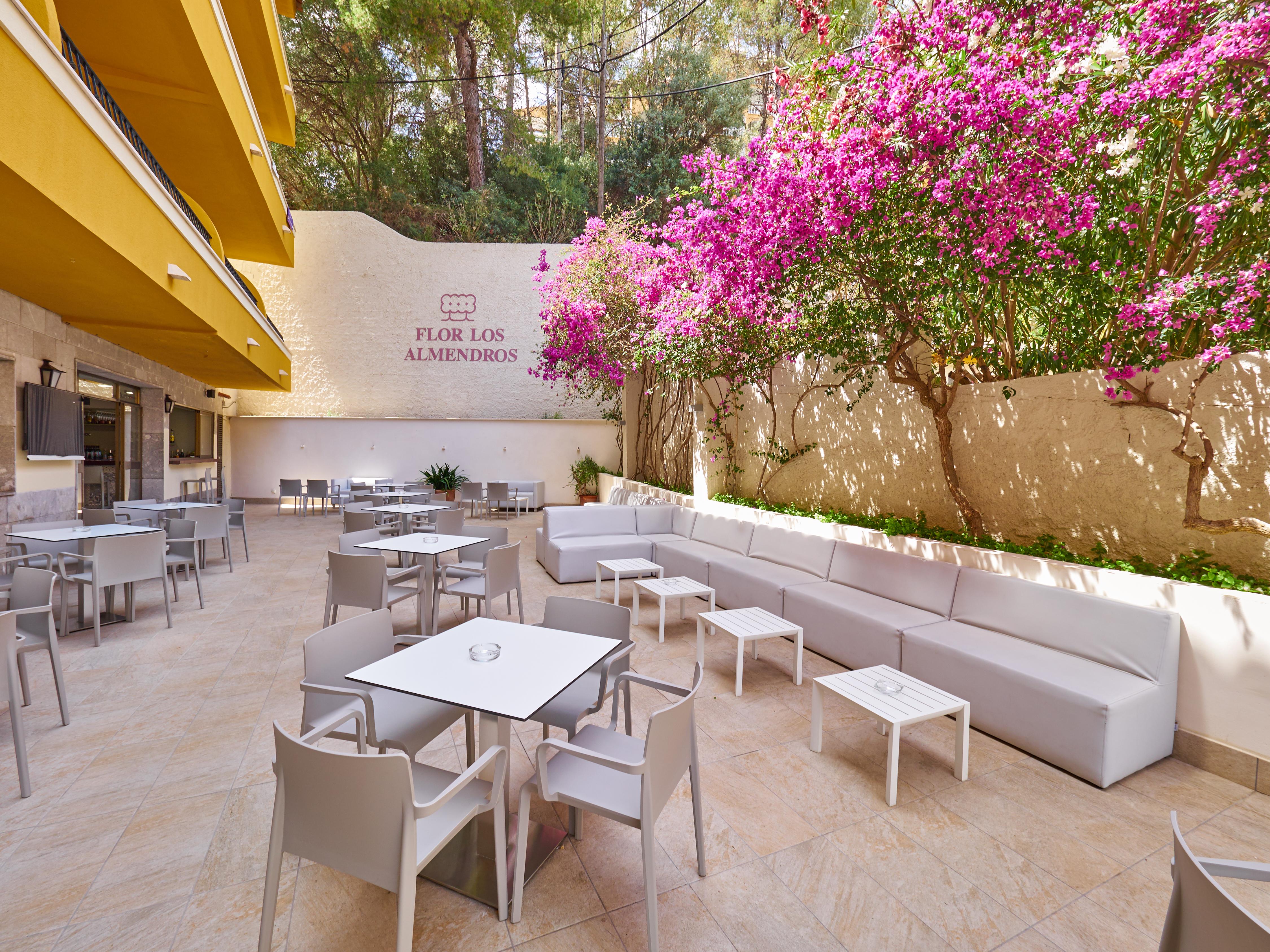 Flor Los Almendros Hotel Peguera Exterior foto